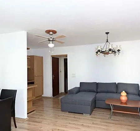 Helen Apartment