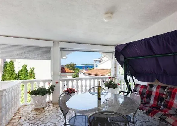 Helen Apartamento Rogoznica (Sibenik-Knin)